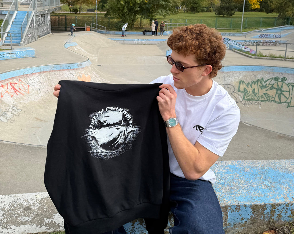 Local Park Hoodie Black